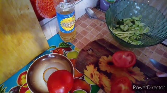 Жарим картошку делаем салат весенний??? смотреть онлайн