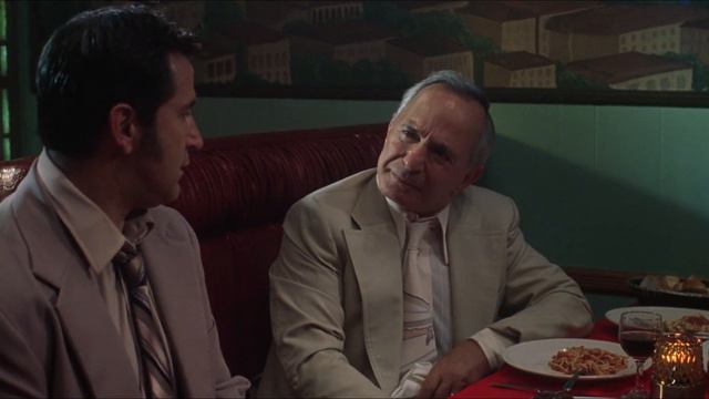 Summer Of Sam [1999] - Luigi at the Restaurant [4K] "Wasn't I good to you when you were a kid?" смотреть онлайн