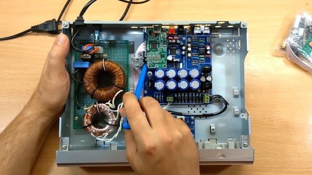 Конструктор для сборки ЦАП на базе AK4495SEQ + XU208XMOS смотреть онлайн