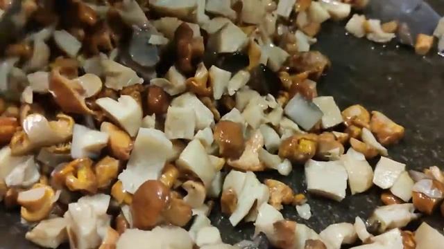 Салат с грибами. Как вкусно приготовить грибы! смотреть онлайн