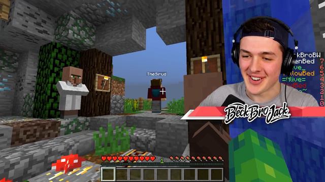 Playing BEDWARS As SUPERHEROES! (Minecraft) смотреть онлайн