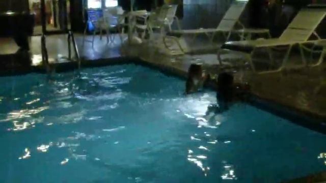 Night swim (July 30, 2010) - Casio EX-G1 смотреть онлайн