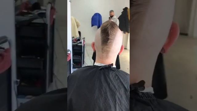 Мужская Стрижка Ирокез| Shorts Video | Haircut смотреть онлайн