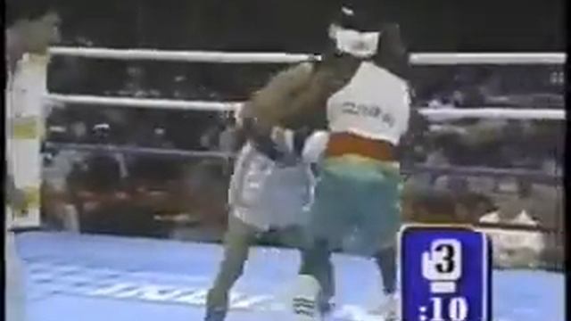 Майкл Карбахал (США) - Колин Мур (Гайана). 3 раунд смотреть онлайн