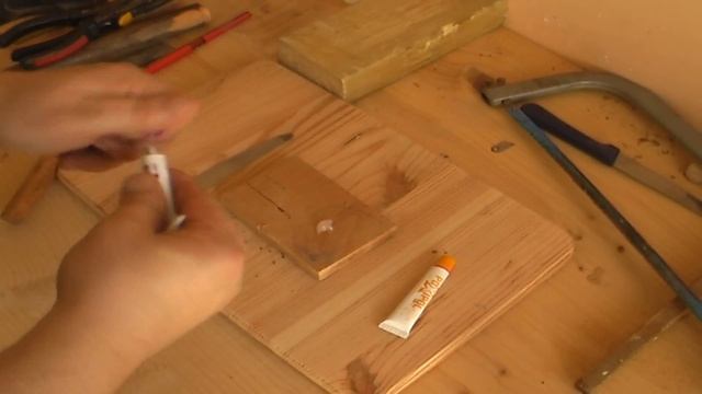 Ремонт кухонного ножа. Замена пластиковой ручки ножа на деревянную / Repair kitchen knife handle смотреть онлайн