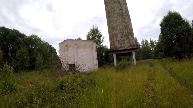 НАШЕЛ ЗАБРОШЕННЫЙ ЗАВОД. ЧТО БЫЛО В ЭТОМ ЗАБРОШЕННОМ ЗДАНИИ? смотреть онлайн