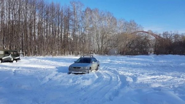 Nissan Sunny FNB15 4WD снег/ Шины Goodyear Ultragrip Ice Arctic