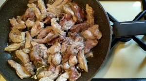 Бигос (бигус) по-польски (классический рецепт - мясо с тушеной капустой, копченостями и черносливом