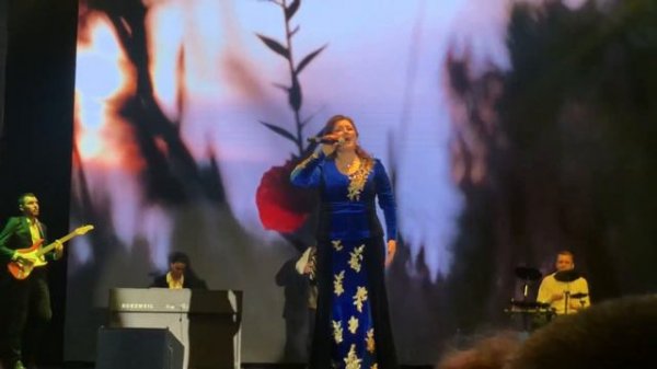 Сирина Зайнетдинова с самыми красивыми душевные песнями - сольный концерт в Казани