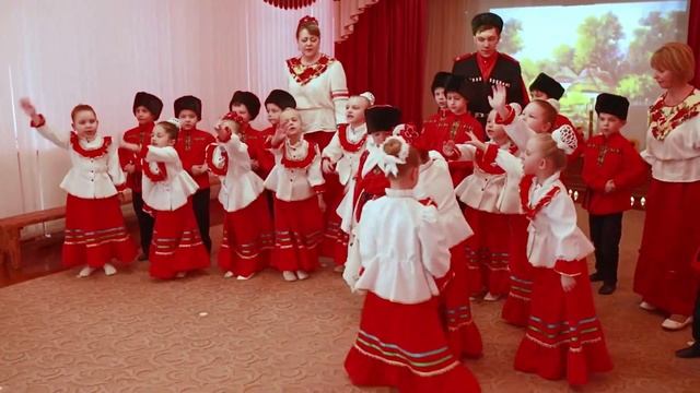 МАДОУ № 31 "Казачий детский сад "песня "Провожают казаков в армию служить" муз. рук. Колесник Е.Н. смотреть онлайн