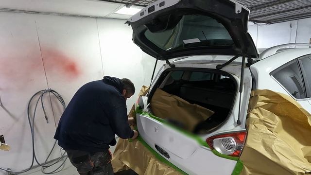 ford kuga tailgate painted in frozen white a nice little trade job смотреть онлайн