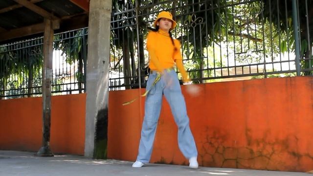 Chicken Noodle Soup Dance Challenge (J - Hope Ft. Becky G.)