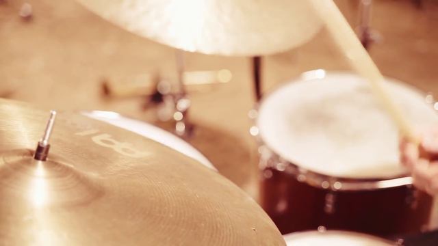 Dickbauer Collective - Golden Honey Babe смотреть онлайн