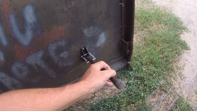 Упори на ворота гаража