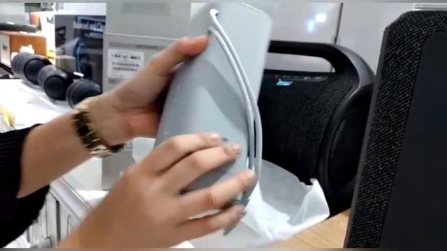 SONY XE200 X-Series Portable Speaker смотреть онлайн