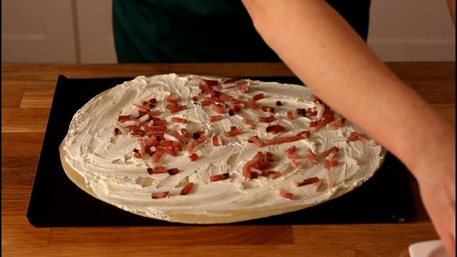 Эльзасская лепешка / Фламкухен (Flammkuchen, тарт фламбе) смотреть онлайн