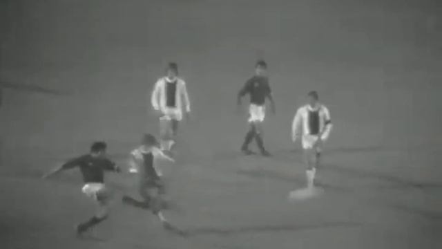 Johan Cruyff vs Marseille 1971 | Total Footballing Genius | European Cup QF | 2 Goals | All Touches смотреть онлайн