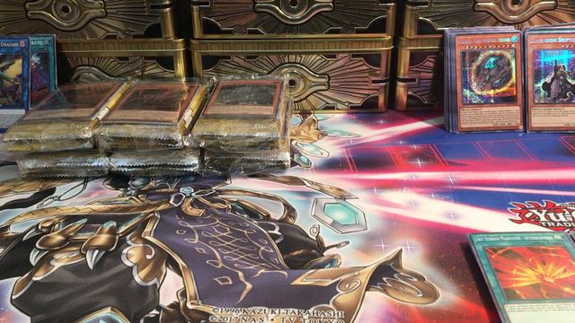 Yu-Gi-Oh! 2019 Mega-Tin Case Opening - 36 Packs 12 Gold Sarcophagus tins смотреть онлайн
