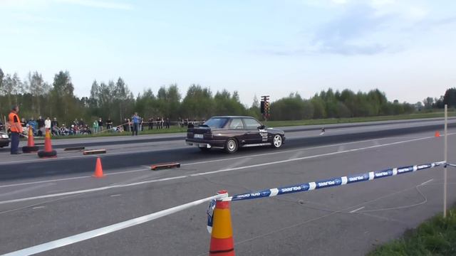 Robin "Robbz" Pettersson, BMW E30 Turbo 10,41sec/402m & 232km/h смотреть онлайн