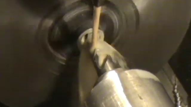 Установка гаражных ворот. (Петли, навесы точеные ) смотреть онлайн