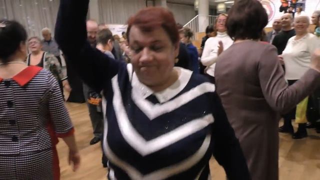 Просто счастливые люди. Гармонь - это не история, а душа русского человека. смотреть онлайн