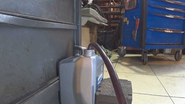 Как заменить масло АКПП Volvo ATF-80? смотреть онлайн