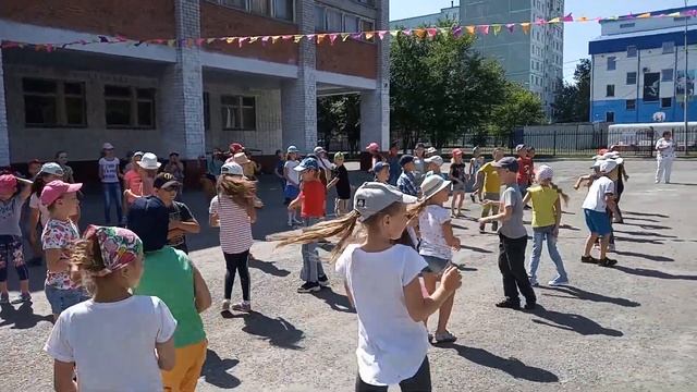 "С днём рождения, Тюмень! С днём рождения, Тюменская область!" смотреть онлайн