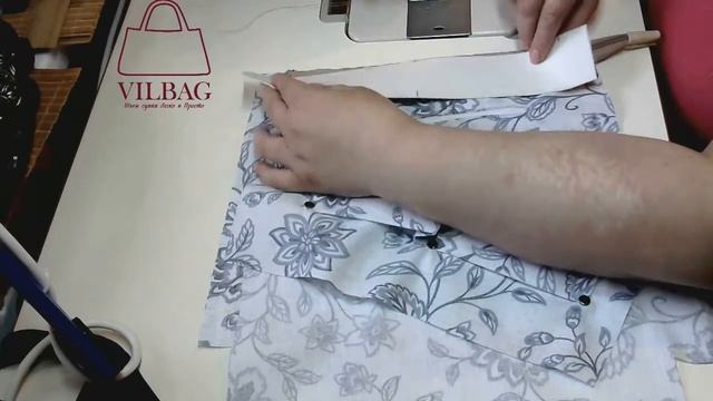 №22-4 Вшиваем молнию в подклад сумки Собираем внутренний мешок смотреть онлайн