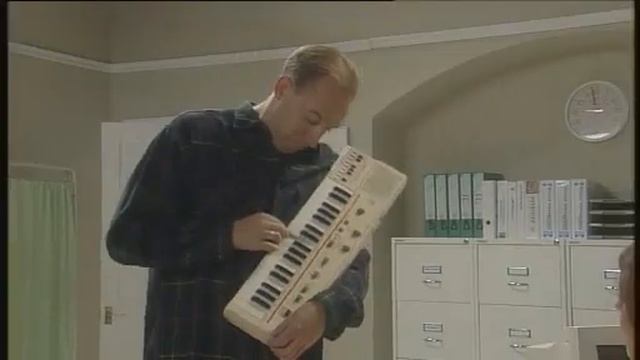 Blood Sample - The Sketch Show смотреть онлайн