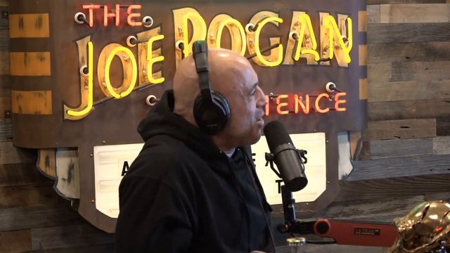 Woman Pees While Winning in Casino: Rogan & Diaz React смотреть онлайн