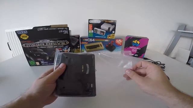 [Unboxing] Sega Mega Drive Mini смотреть онлайн