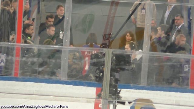 Alina Zagitova 2019.12.19 EX Survivor Hockey FaceOff смотреть онлайн