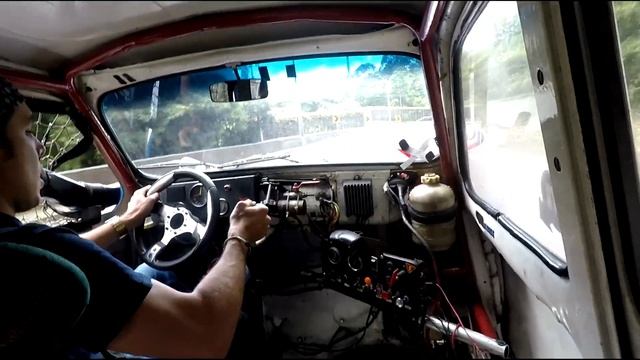 Renault 4 - 1974 - Juan M. Gonzalez - Las Palmas- uno de los carros con mas carreras en colombia смотреть онлайн