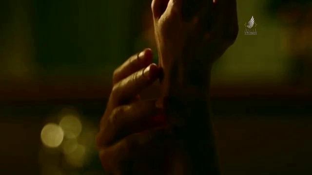 Я помню запах тех волос. Мелодекламация на стихи Э. Новрузовой читает В. Корженевский