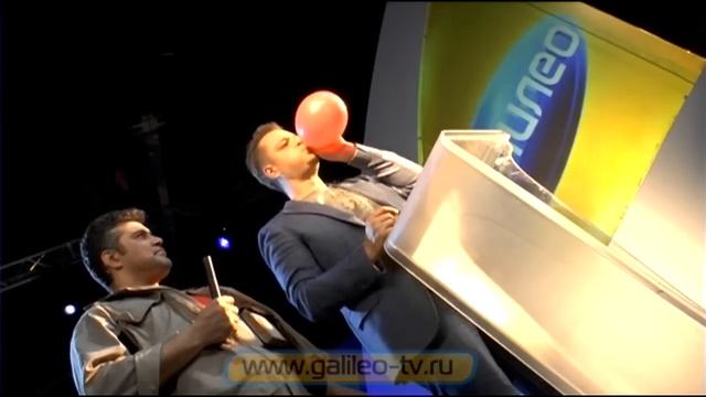 Галилео. Эксперимент. Как лопаются шарик и грелка смотреть онлайн