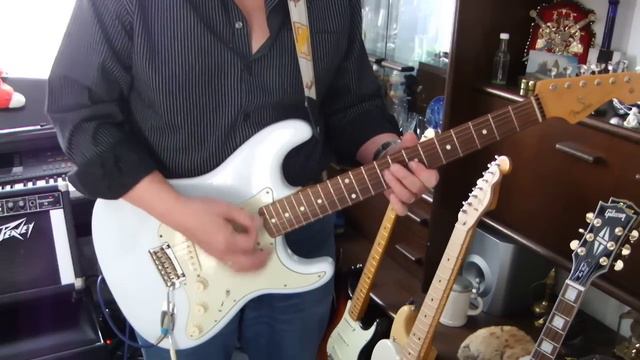 FENDER STRATOCASTER 60'S CLASSIC PLAYER SONIC BLUE смотреть онлайн