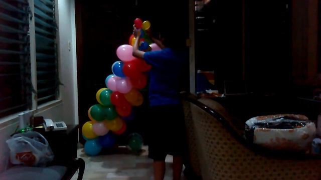 multi color balloon tower смотреть онлайн