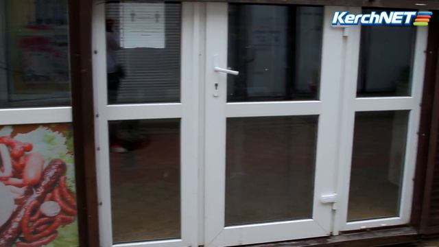 В Керчи сносят ларек по ул. Пролетарской смотреть онлайн