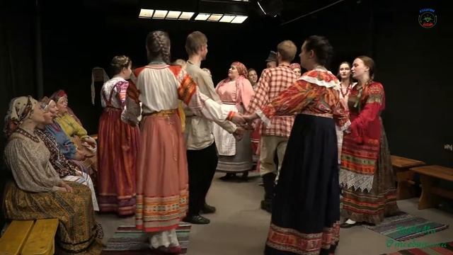 Хожу я гуляю, вдоль по хороводу 17-10 смотреть онлайн