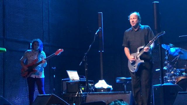 Adrian Belew - Neal and Jack and Me, e - Music Box, San Diego CA 9/13/19 смотреть онлайн