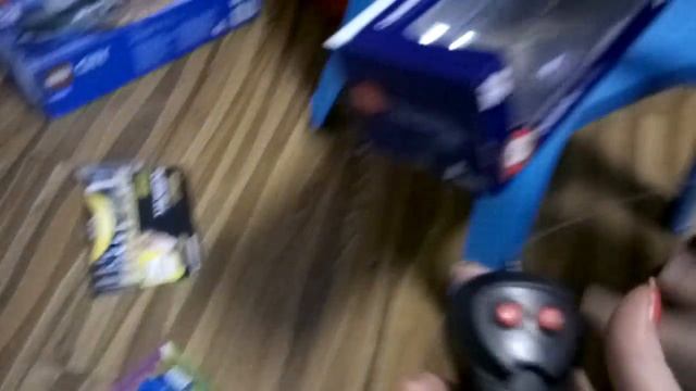 VLOG #Mister Колян открывает подарки Деда Мороза /Новый 2017 год наступил!Открываем lamborghini! смотреть онлайн