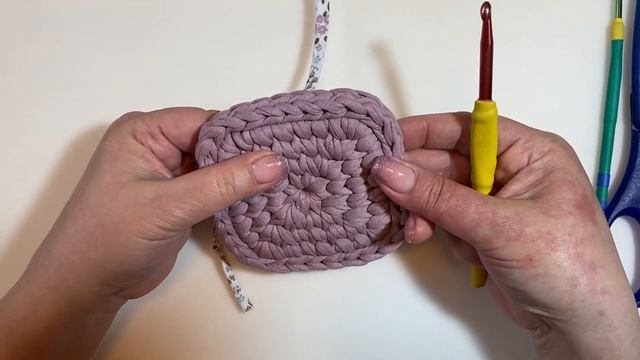 ВЯЖЕМ ИДЕАЛЬНЫЕ УГЛЫ В КВАДРАТНОЙ КОРЗИНКЕ КРЮЧКОМ!!! смотреть онлайн