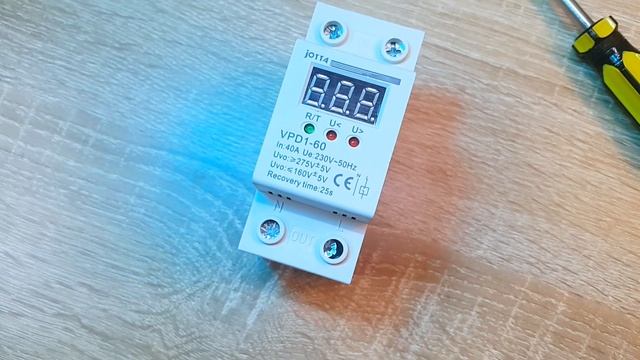 ПРОСТЫМИ СЛОВАМИ О СЛОЖНОМ. РЕЛЕ ЗАЩИТЫ ОТ СКАЧКОВ НАПРЯЖЕНИЯ. смотреть онлайн