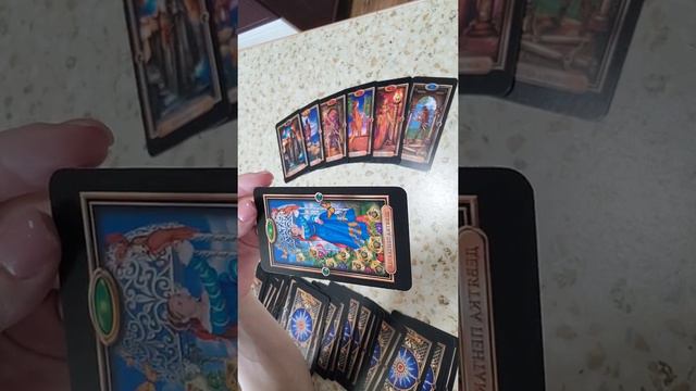 Весы. Таро-прогноз на апрель месяц 2022 год смотреть онлайн