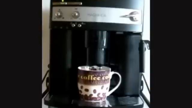 Kaffee brühen - Delonghi ESAM Magnifica 3000B смотреть онлайн