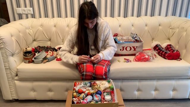 Новогодний бокс из АМЕРИКИ от бабушки❤️?? смотреть онлайн