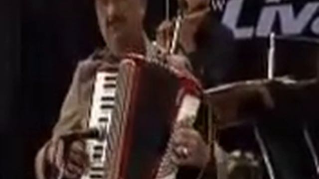 AA JA SANAM CHORI CHORI ENOCH DANIELS on PIANO ACCORDION at AHMEDABAD смотреть онлайн