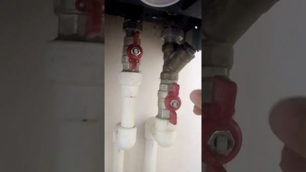 Устранение неполадок на Бакси меинфоур baxi mainfour когда температура есть в котле,а батареи холод