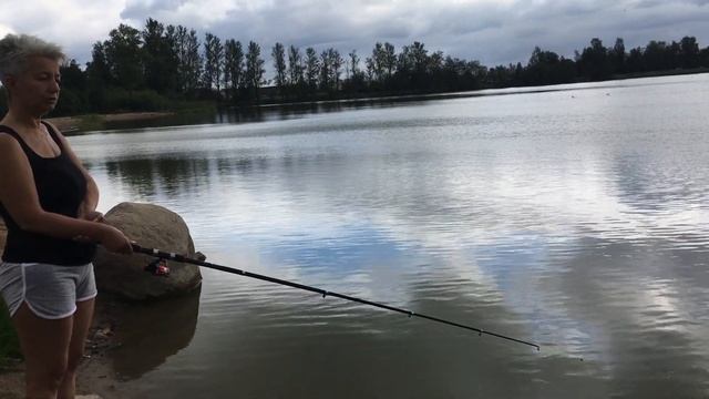Странные мы женщины. Рыбалка на озере Гореловском. смотреть онлайн