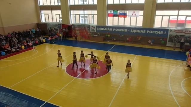 Соревнование по черлидингу 19.04.2015 смотреть онлайн